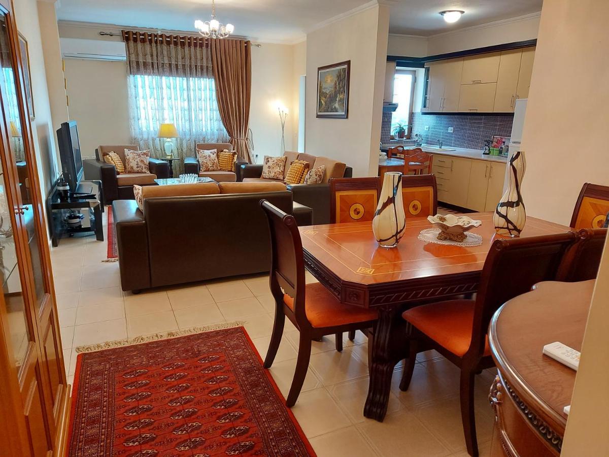 Geni Apartment コルチャ エクステリア 写真